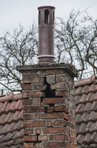 demolition-de-conduit-de-cheminee-sur-toiture-2